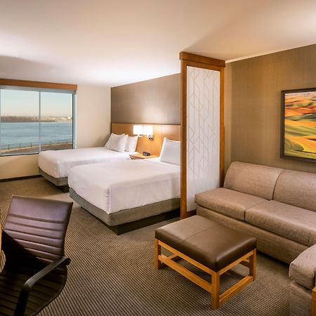 Hyatt Place East Moline/Quad Cities Bagian luar foto