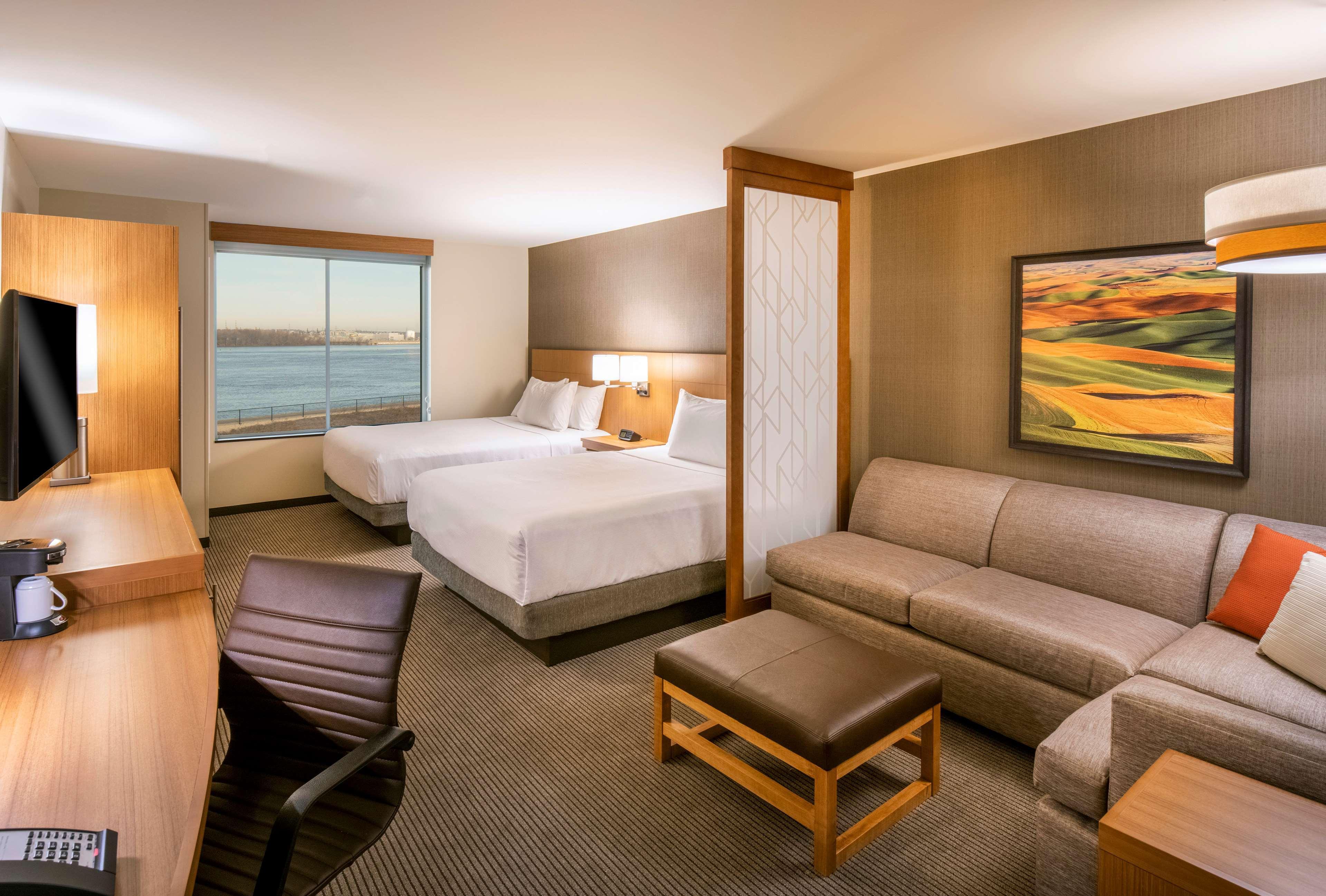 Hyatt Place East Moline/Quad Cities Bagian luar foto