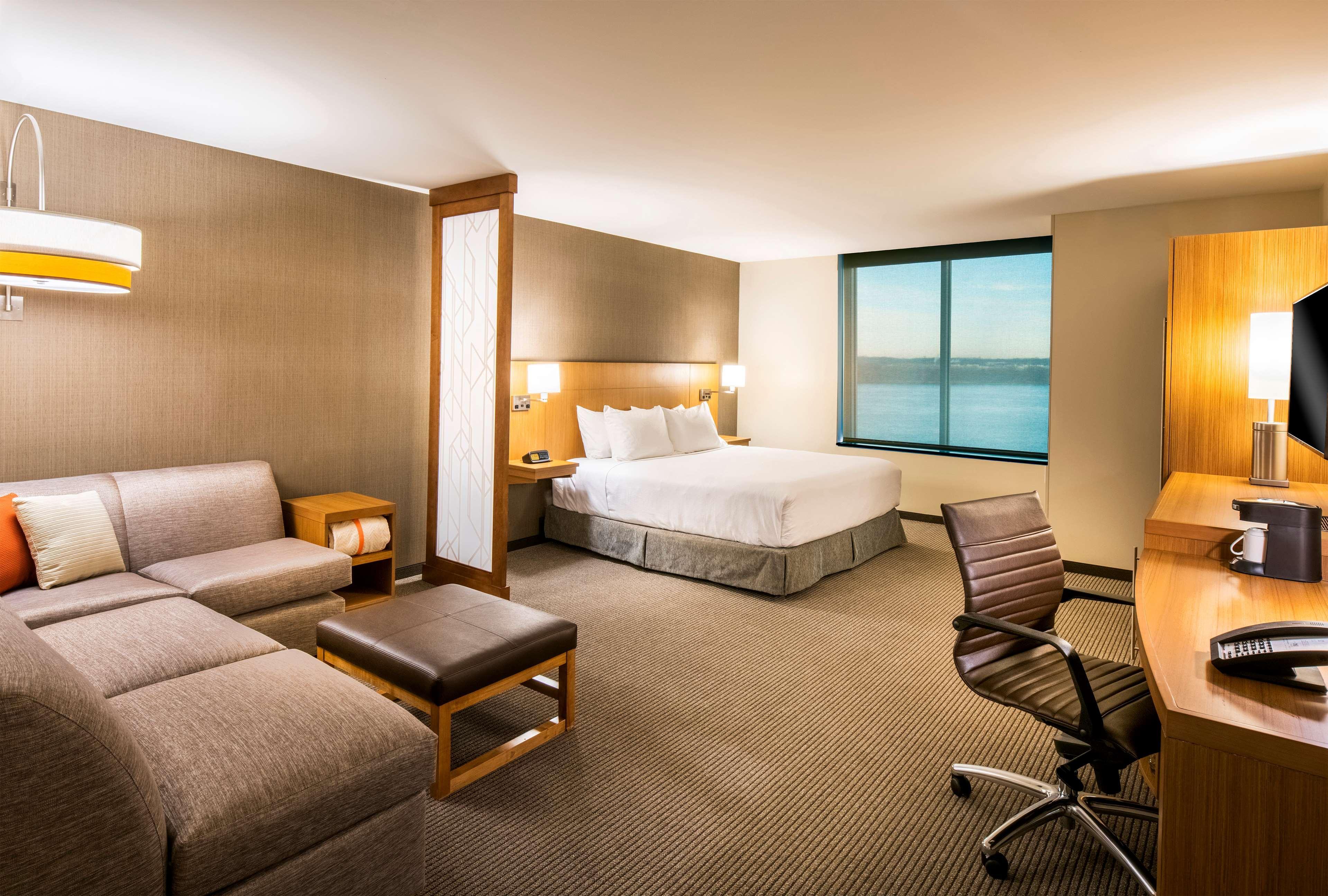 Hyatt Place East Moline/Quad Cities Bagian luar foto